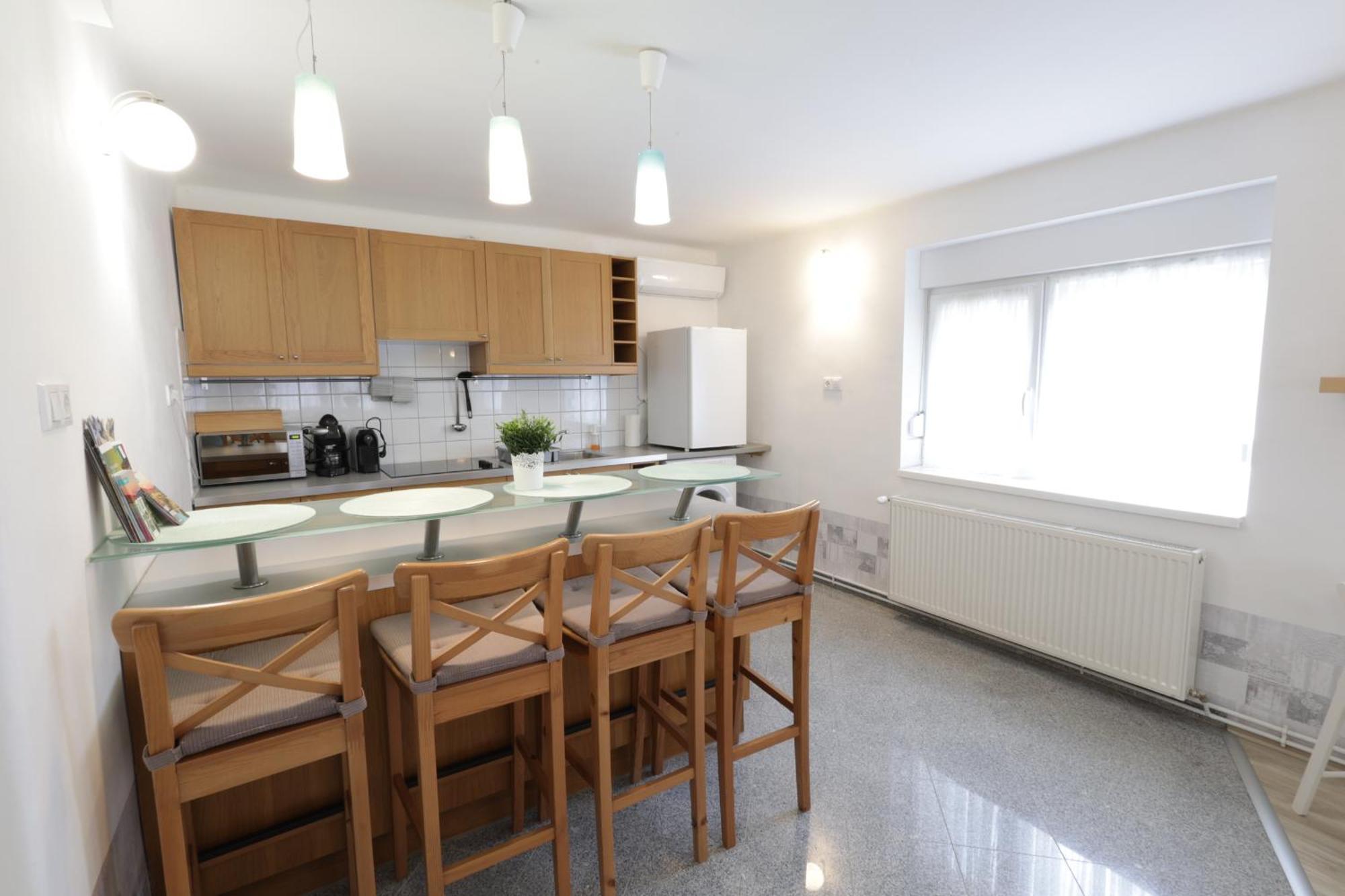 Stardust Apartman Pécs Exterior foto